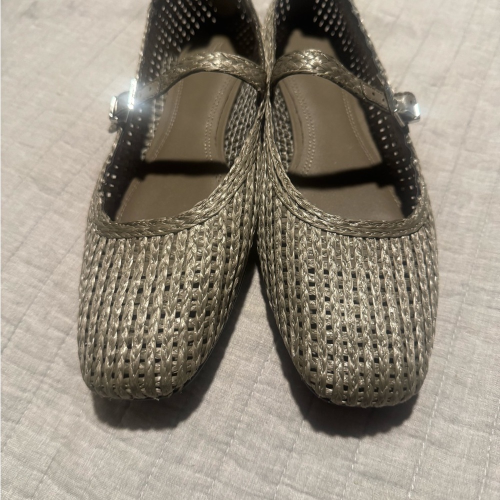H&M Women's Woven Flats in Taupe